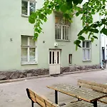 Nordic Vintage 1br In Kamppi